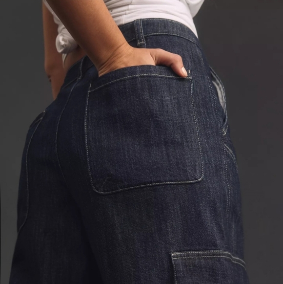 Anthropologie Pilcro Seamed Sport Low-Rise Dark Blue Boyfriend Cargo Jeans. - Picture 4 of 6